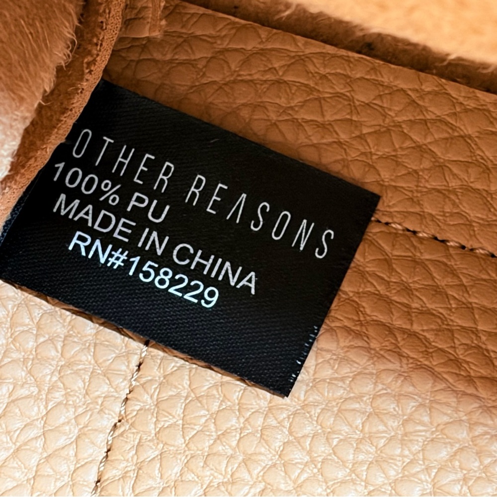 8 Other Reasons Vegan Leather Slouchy Bucket Bag - Picture 12 of 13